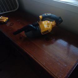 Dewalt Vacuum 