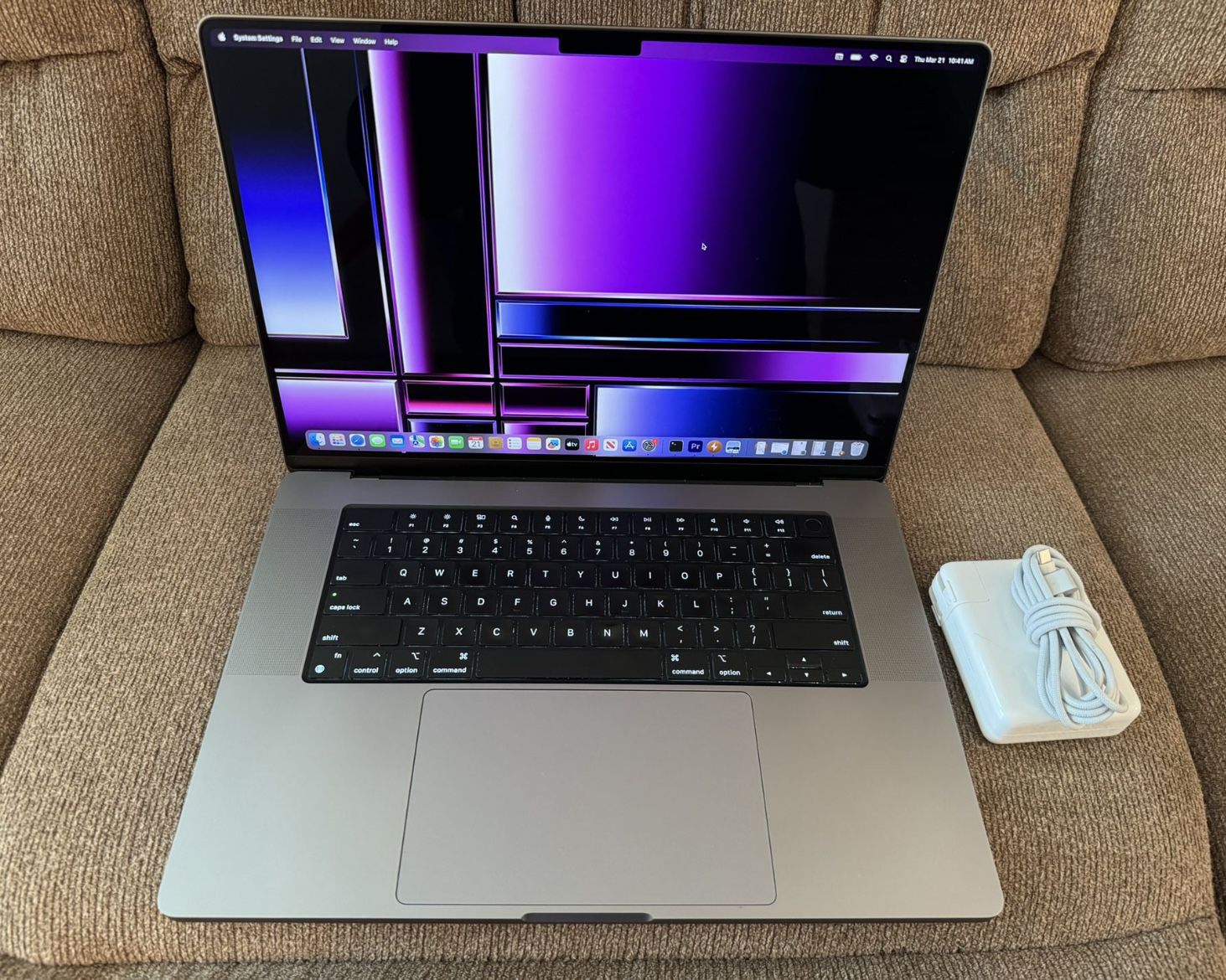 Apple MacBook Pro M2 Pro (bought In 2024) 16 inch 16ram 512gb Flash Hard Drive 10/10 Condition 60 Cycle Low Use Warranty Til November