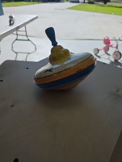 VTG Ohio Art Tin Lithograph Spinning Top