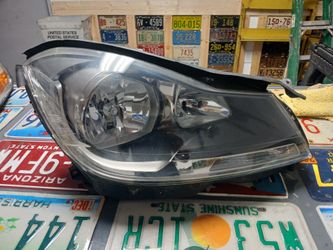 12-13 Mercedes C-Class Right Passenger Side Halogen Headlight Original