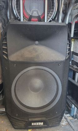 Ion plug in speaker