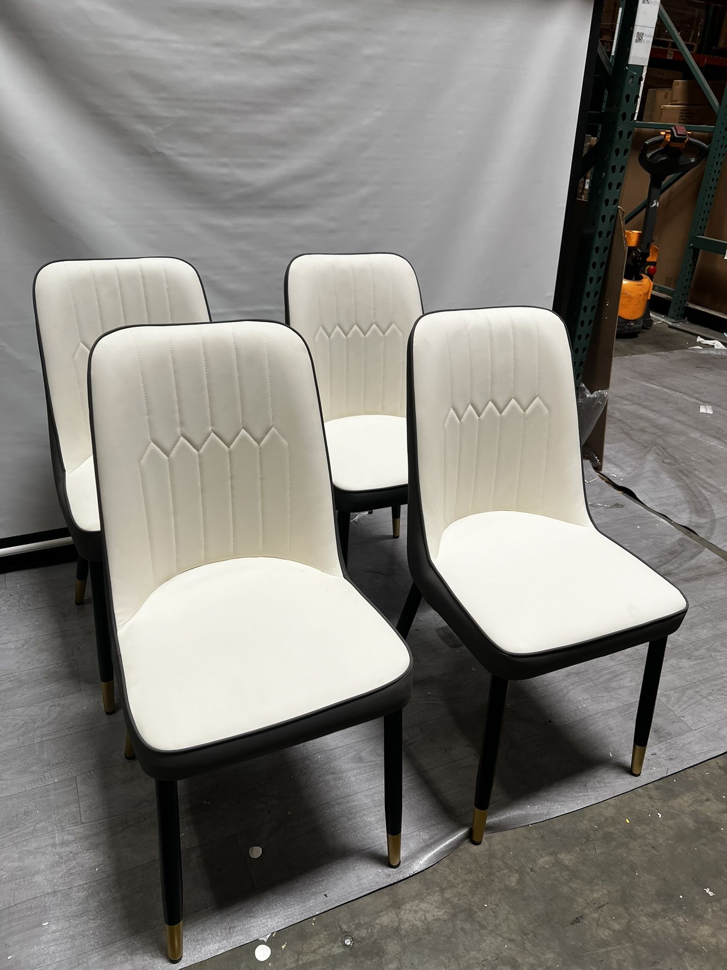New Assembled Dining Chairs Set of 4,Modern Dining Chairs, Equipped with PU Leather Backrest Cushions and Black Metal Legs