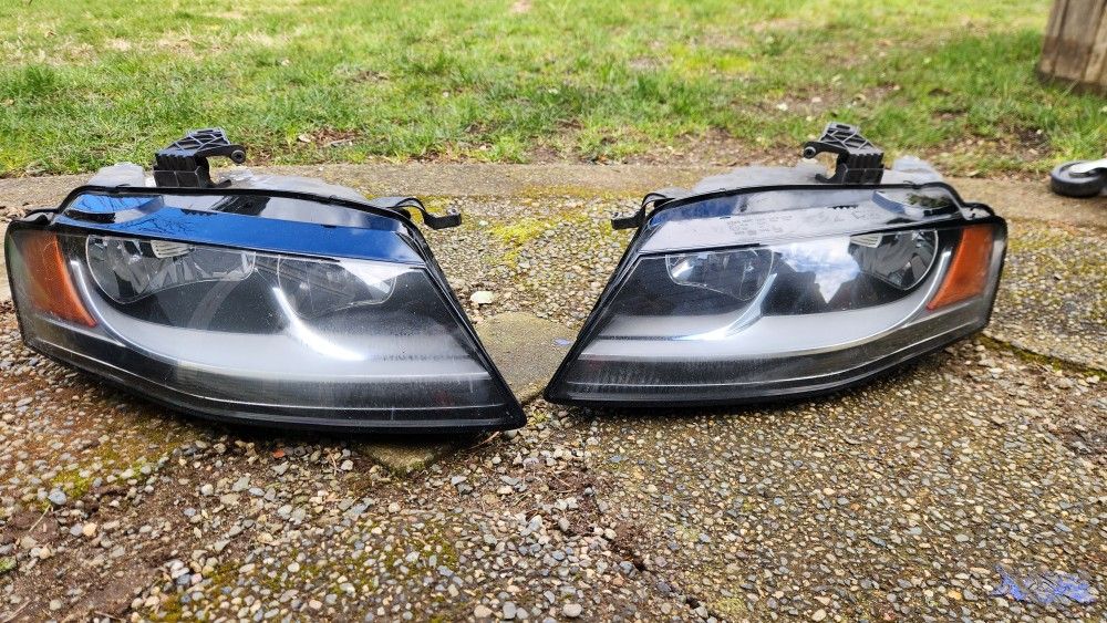 2009-2012 Audi A4 OEM Headlights