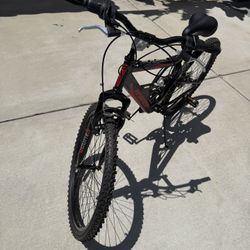 Hyper 24” Mountain Bike for Kids / Teens – Shimano Gears – Great Condition