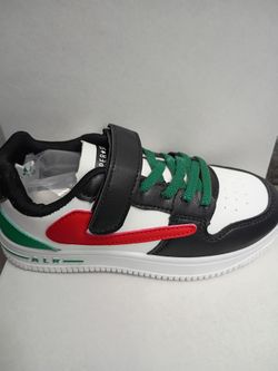 Children's sneaker 13c