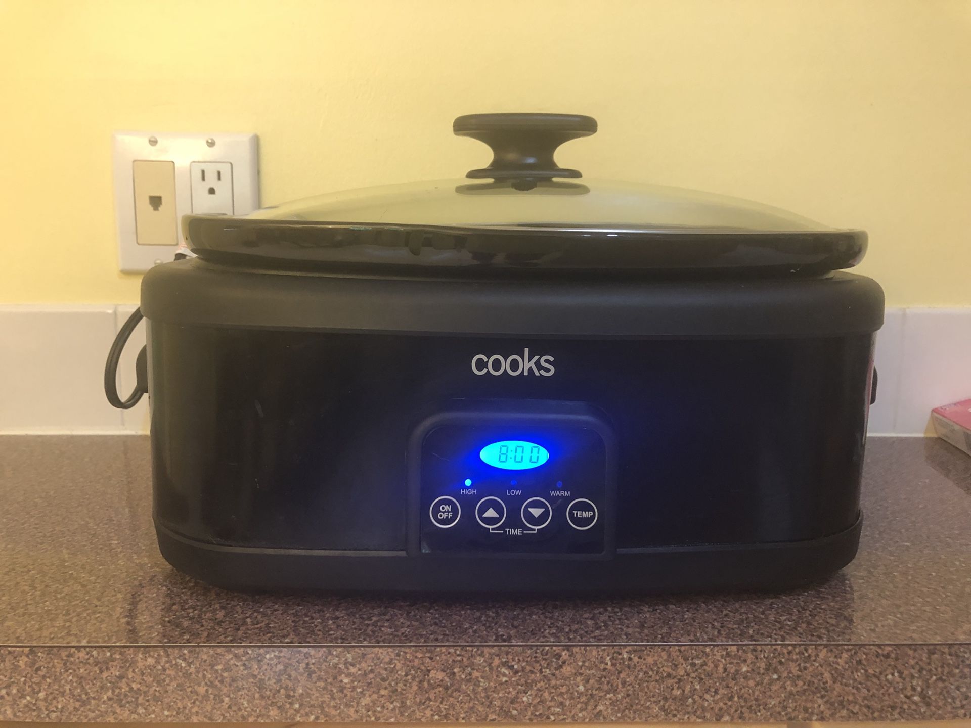 CROCK-POT Duet Divided Slow Cooker (Model 3780W) for Sale in Camden, NJ -  OfferUp