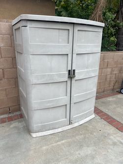 Suncast vertical shed