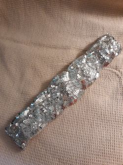 Silver bead and sequin belt fits 24" waist