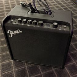 Fender Mustang Lt25 Amp