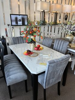 6pc Dining Room Table Set