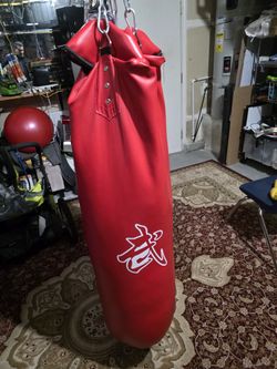 4 foot heavy bag punching kicking bag