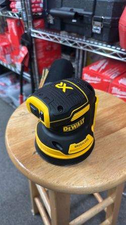DEWALT 20V MAX XR Cordless Brushless 5 in. Random Orbital Sander (Tool Only)