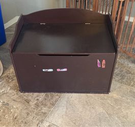 Toy box