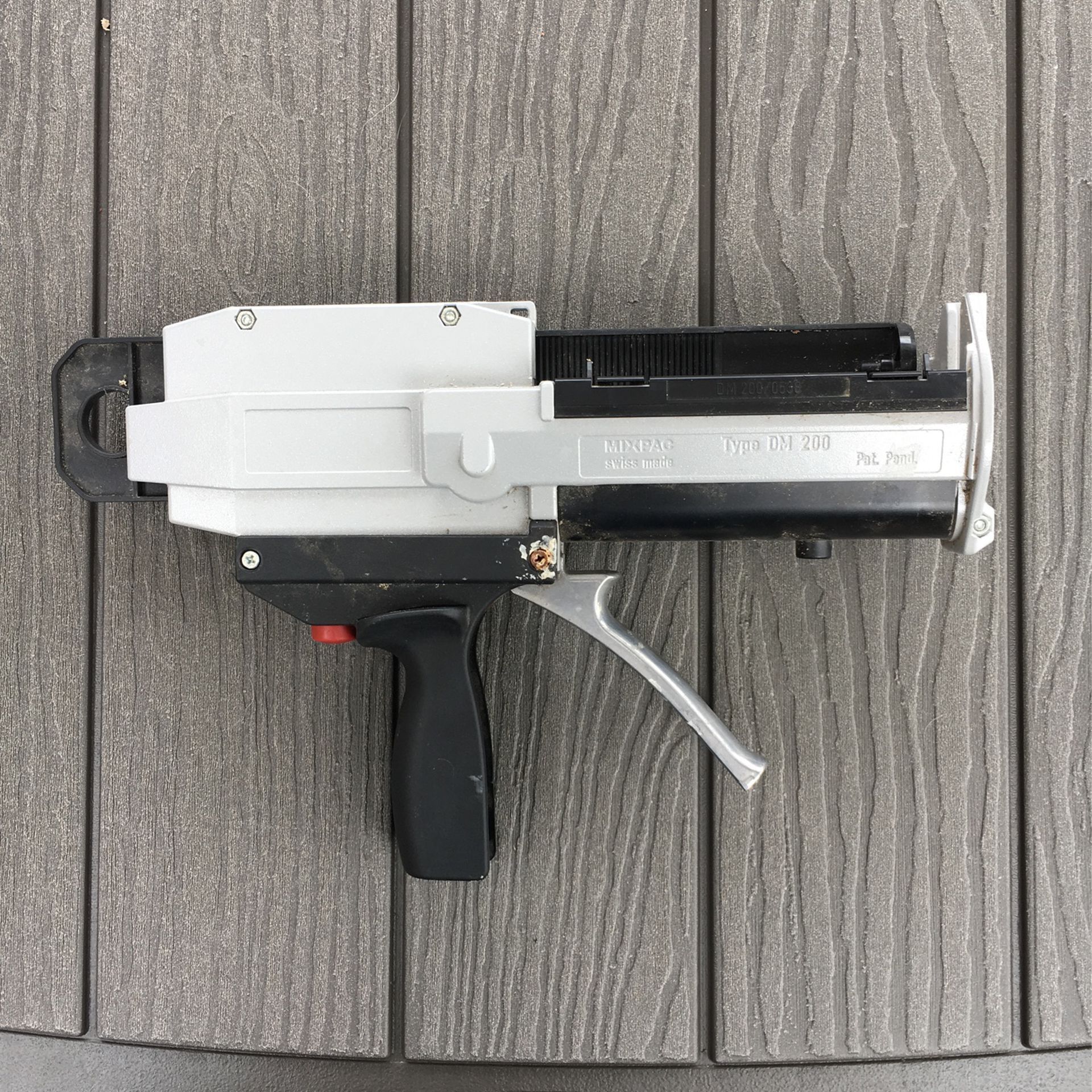 MixPac DM 200 Adhesive Dispenser 10:1