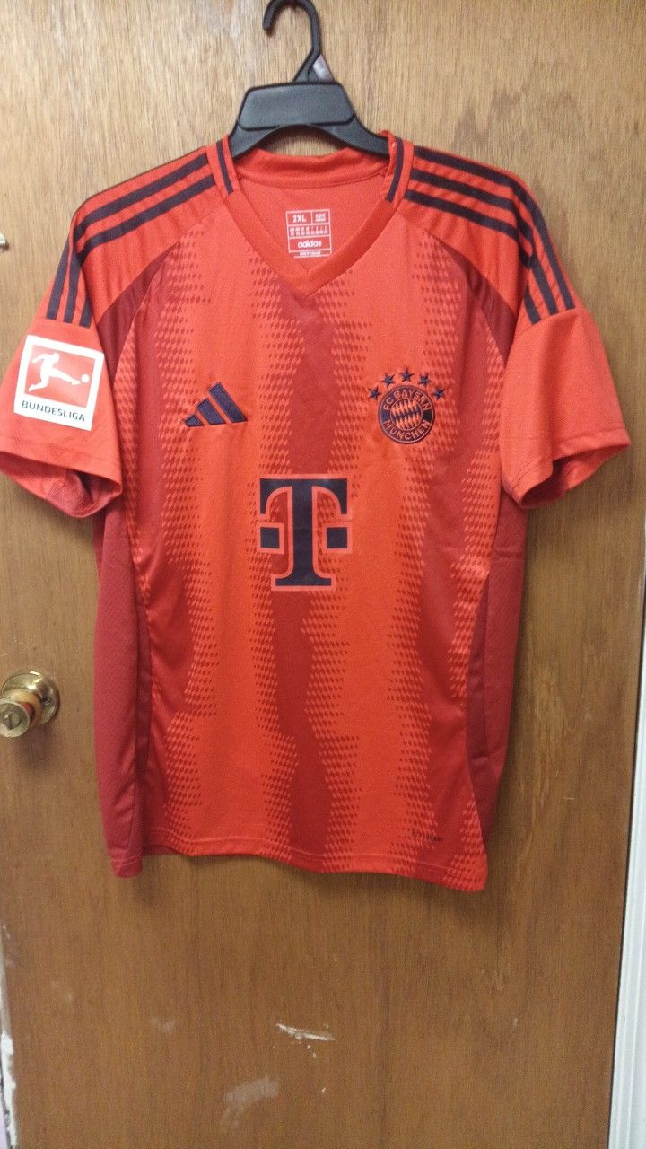 Bayern Munich 24/25 Home Jersey #42 Musiala Size 2XL Slim Fit (FITS XL)