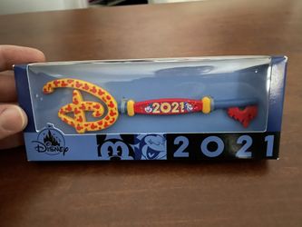2021 Mickey/Minnie Key