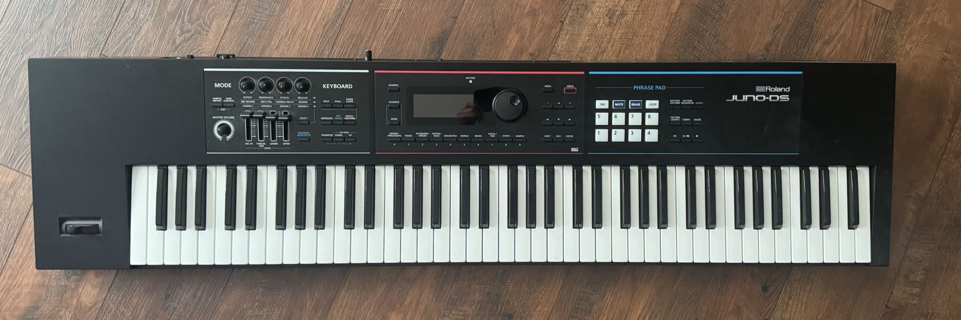 ROLAND KEYBOARD JUNO-DS 76 LIKE NEW