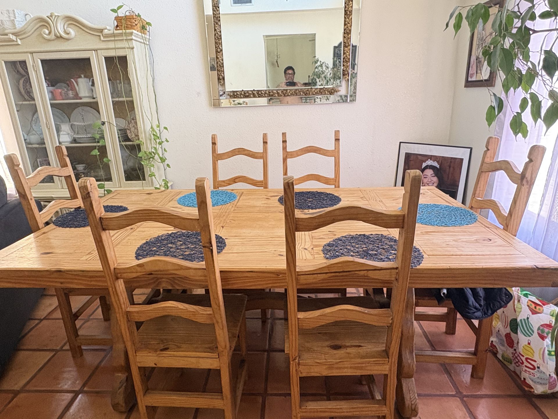 Tres. Amigos Dining, Room, Table, and chairs.