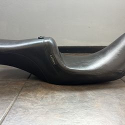 Harley Davidson.  Le Pera seat