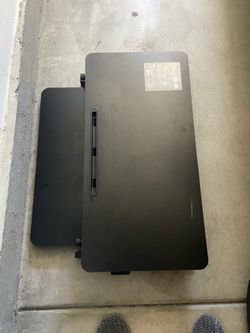 Adjustable computer desk