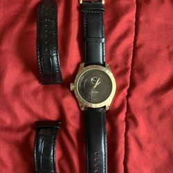 Mens Black And Gold Leather Flud Watch 