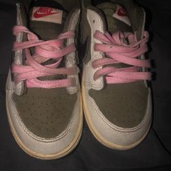 Toddler Travis Scott Dunks