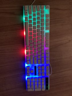 Gameing Mouse And Keyboard That Light Up
