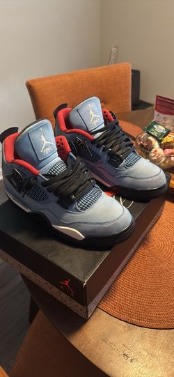 Jordan 4 Travis Scott size 9