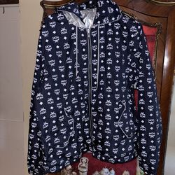 MCM windbreaker size medium