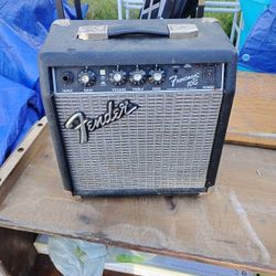 Fender. Frontman 10G