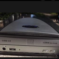 I/O Magic CDRW 48x16x48 External USB 2.0 ReWritable Drive ME-320-XX