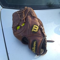 Wilson Baseball Glove
