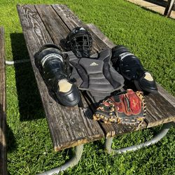 catchers gear