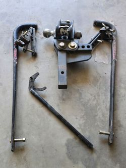 Trailer weight distribution Hitch