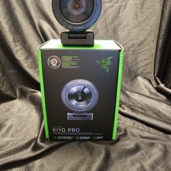 
Razer Kiyo Pro 1080p Webcam – Like New, Perfect for Streaming & Meetings!