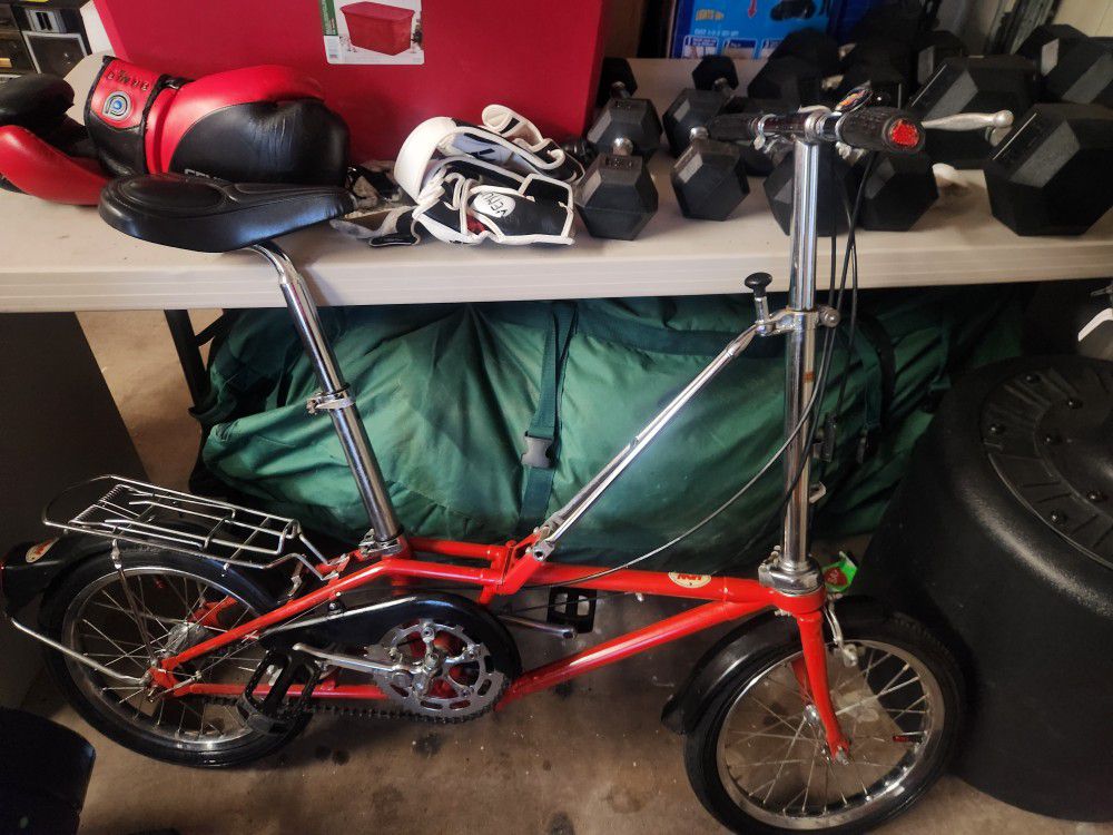 Dahon folding 3 speed bike with 16" wheels Excellent
100$
Pick up Mesa Higley and University