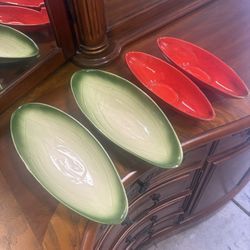 4 Ceramic Serving Dishes 