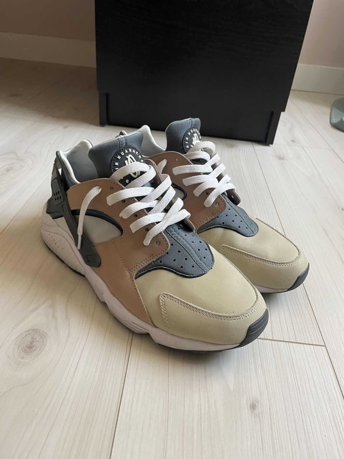 Nike Air Huarache Escape - Size 12