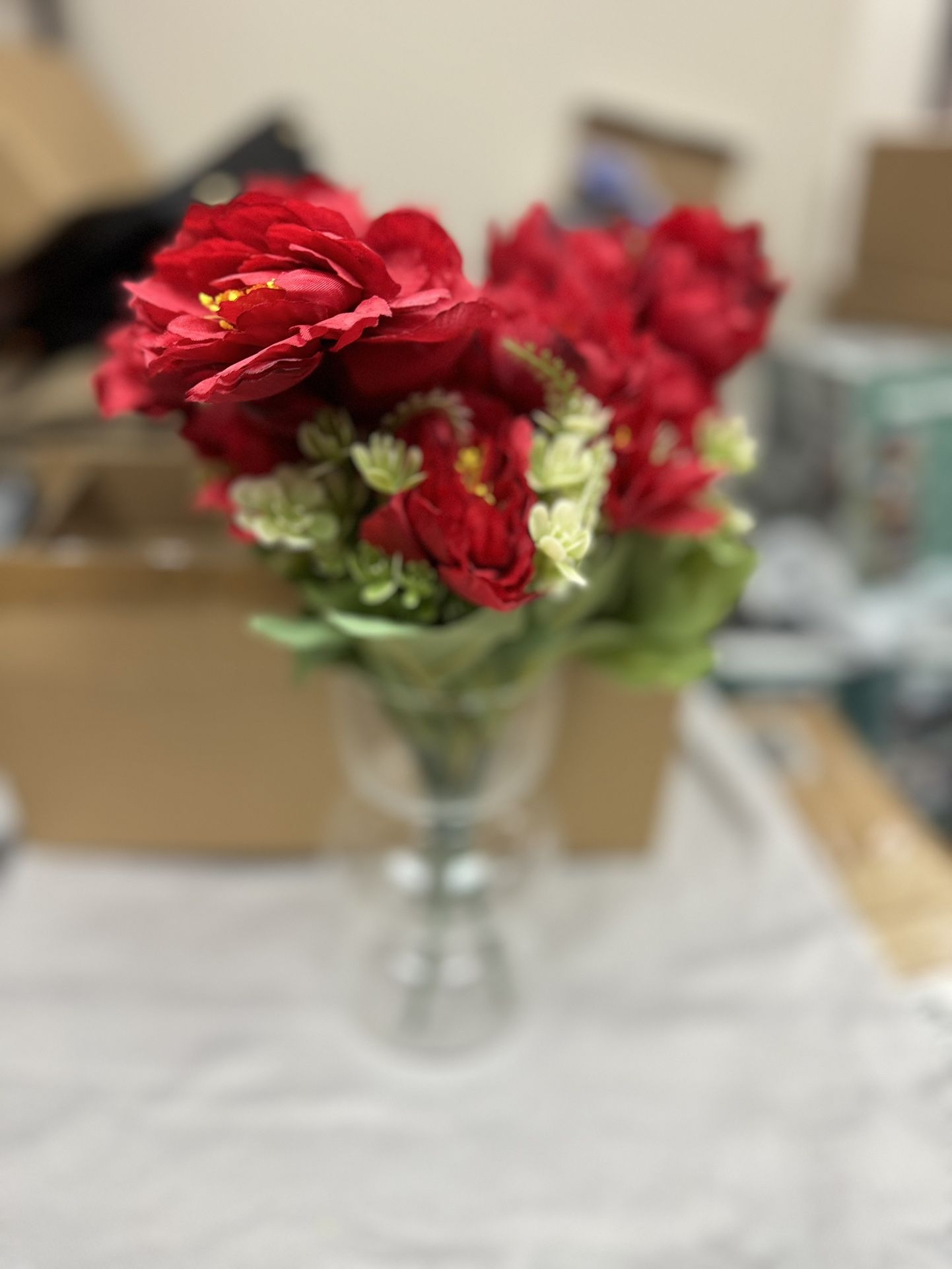 Artificial Flowers in Vase, Artificial Flowers with Vase,for Indoor Home Decoration, Table Decoration, Wedding, Dining Room,