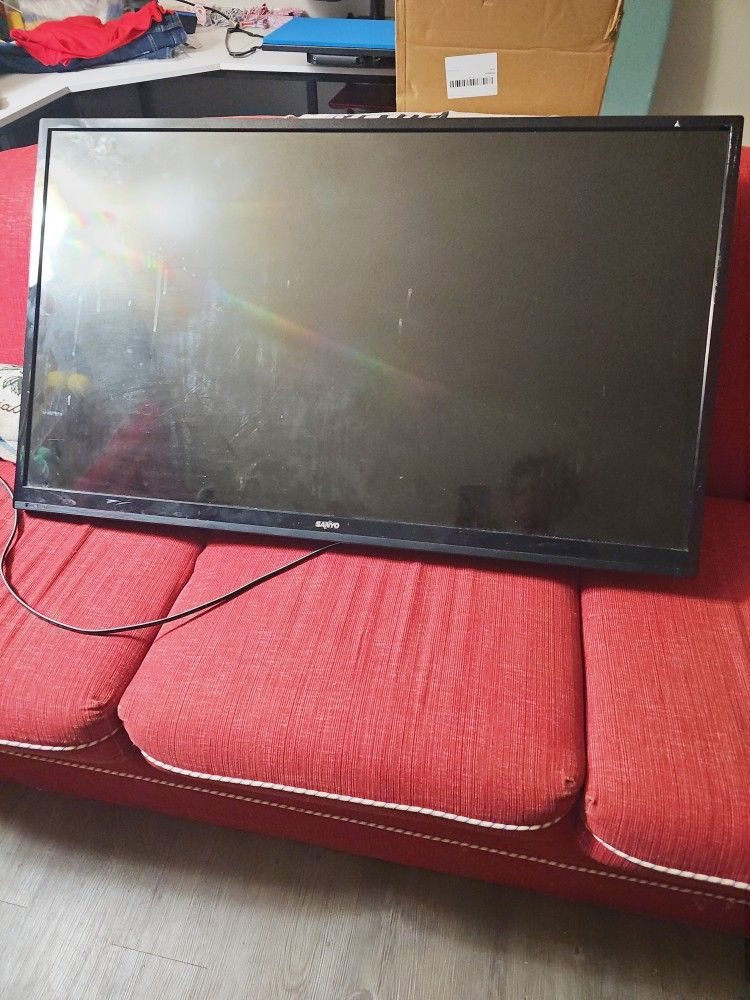 43" Tv With Wall Mount