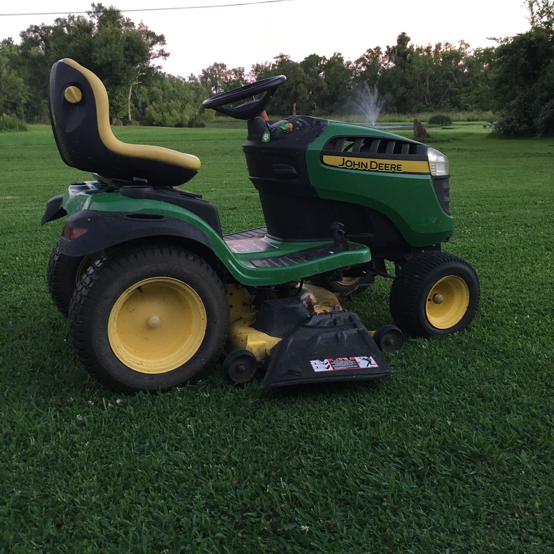 2018 25hp 48in cut John Deere E170 Lawnmower for Sale in Houma, LA