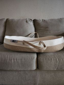 Moses basket/changing station