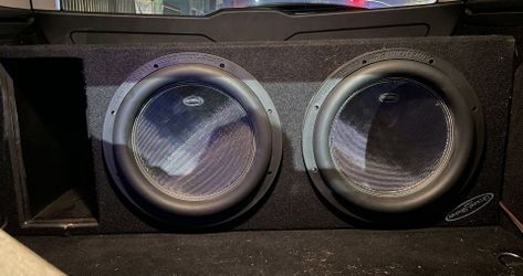 (2) Dual American Bass 12"XR W/ Audio Pipe APCLE 1800watts Amplifier.