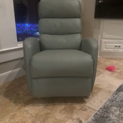 Teal/ Ocean Green Reclining Chair  