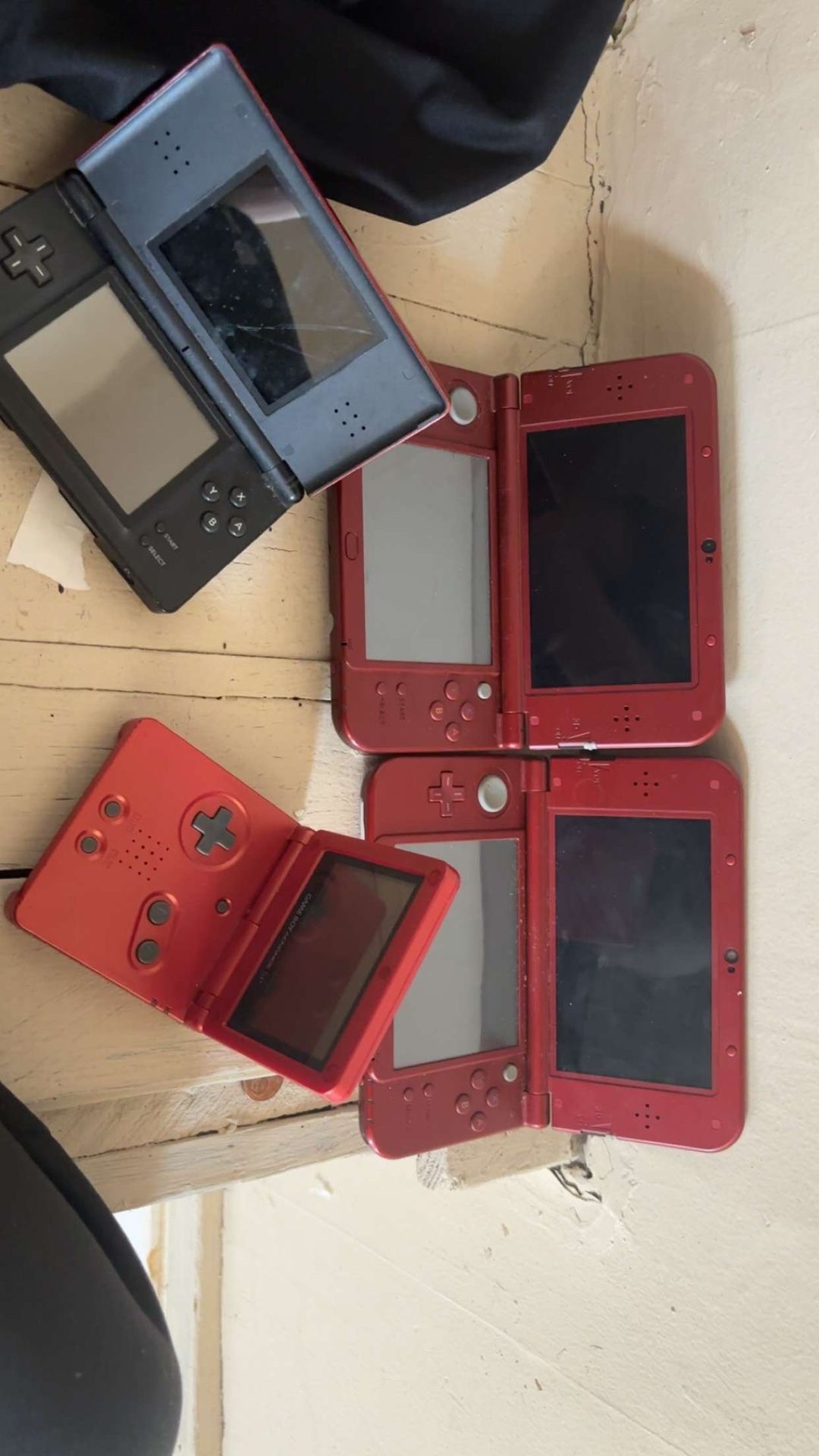 Game Boy And 3dz Xl Nintendo All 4 Come Tg Or Separate