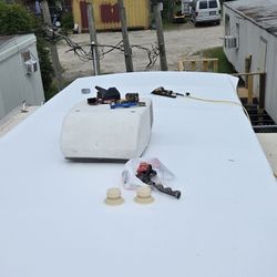 Se Reparan Trailas Techos Piso Carpetat Y Sercas