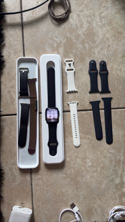 Apple iWatch 9th Generation 45mm  UNLOCKED