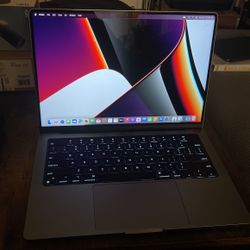 Brand New 14-inch MacBook Pro with M1 Pro Chip and Low Battery Cycle Count of 5