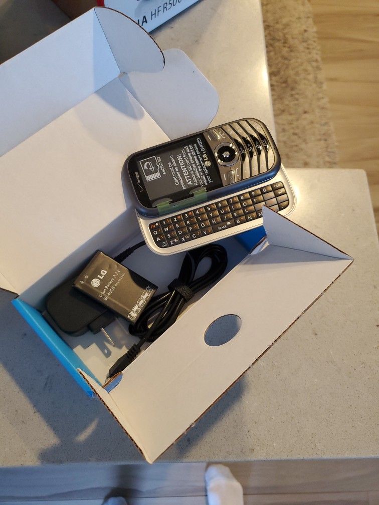 Brand New LG Cosmos 3 Verizon Black