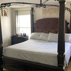 King sized bed, 2 nightstands *mattress and box included*